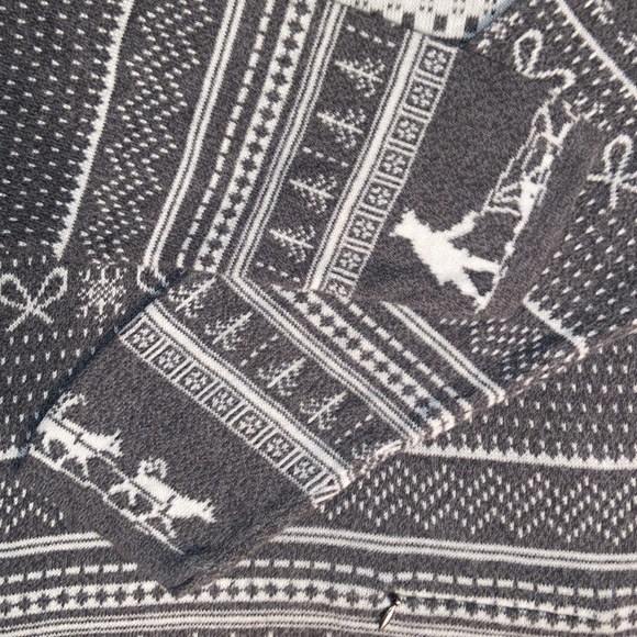 Women’s Woolrich V‎ neckline winter Nordic white gray knit sweater Sz medium - Picture 12 of 12